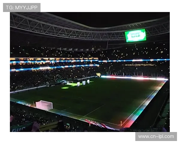 北京国安主场工体热血沸腾 球迷激情助推中超最火金牌球市 北京国安主场工体热血沸腾 球迷激情助推中超最火金牌球市