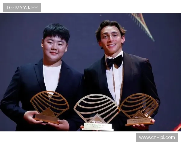 张家乐谈获世界田联新星奖:将继续努力提升技术水平 张家乐谈获世界田联新星奖:将继续努力提升技术水平